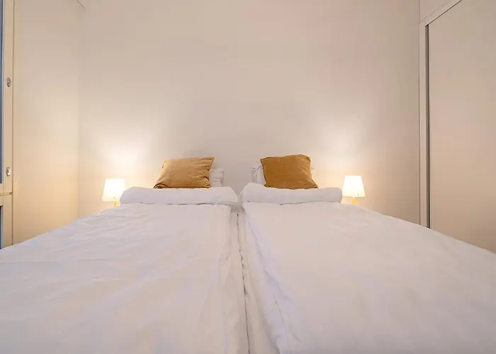 Brand New 2bdr With Private Sauna